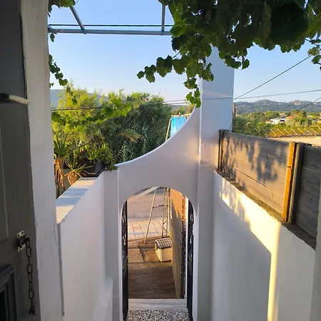 Aprilias Ocean View Apartament Agios Georgios (Corfu)